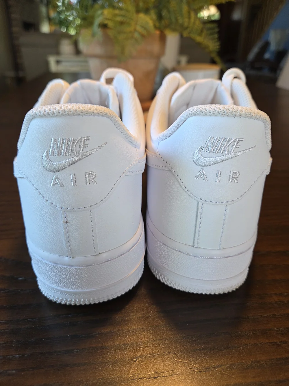 Nike Air Force 1 07 Low Triple White Mens Size 8 Sneaker Like New NO CREASES